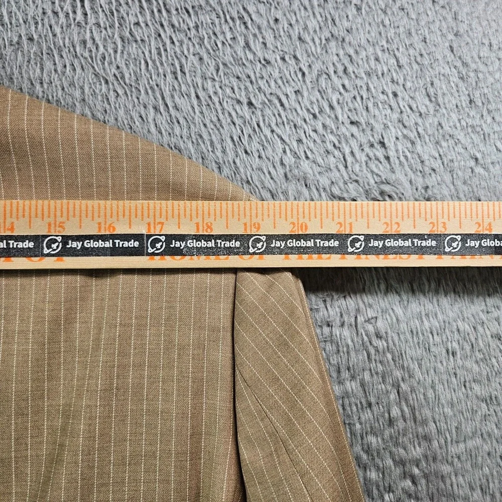 NWT Murano XLT Suit‎ Blazer Jacket Sport Coat Men Tan White Pinstriped